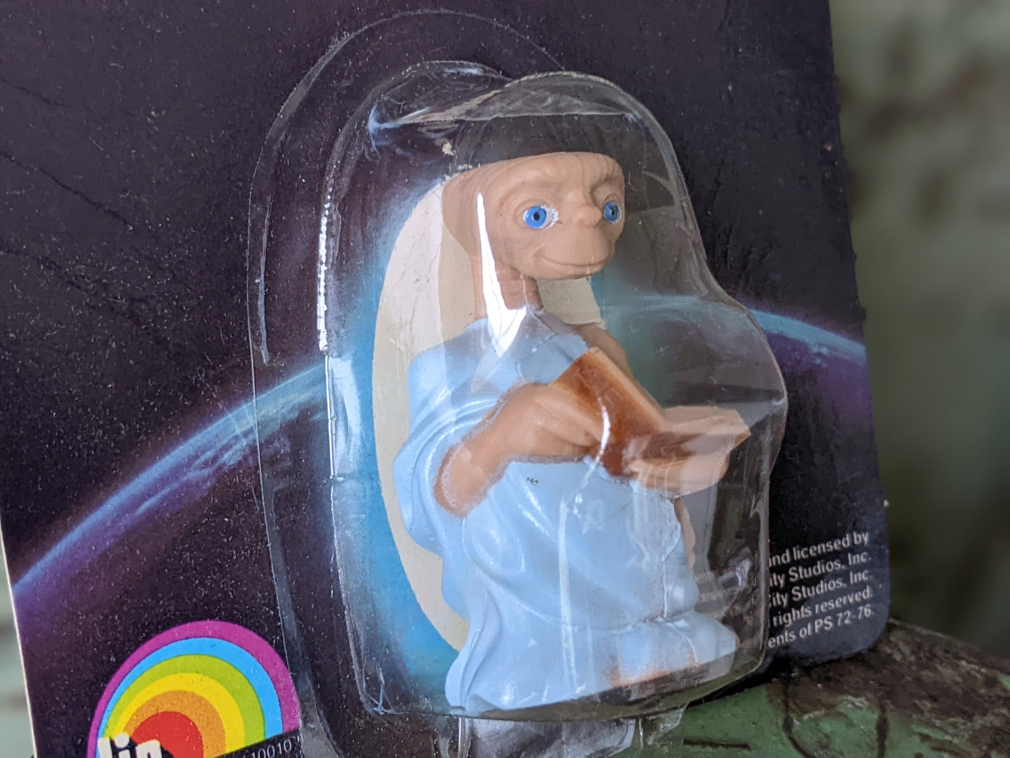 1982 E.T. Original Collectibles Collection **Blue Blanket with Book **New Old Stock