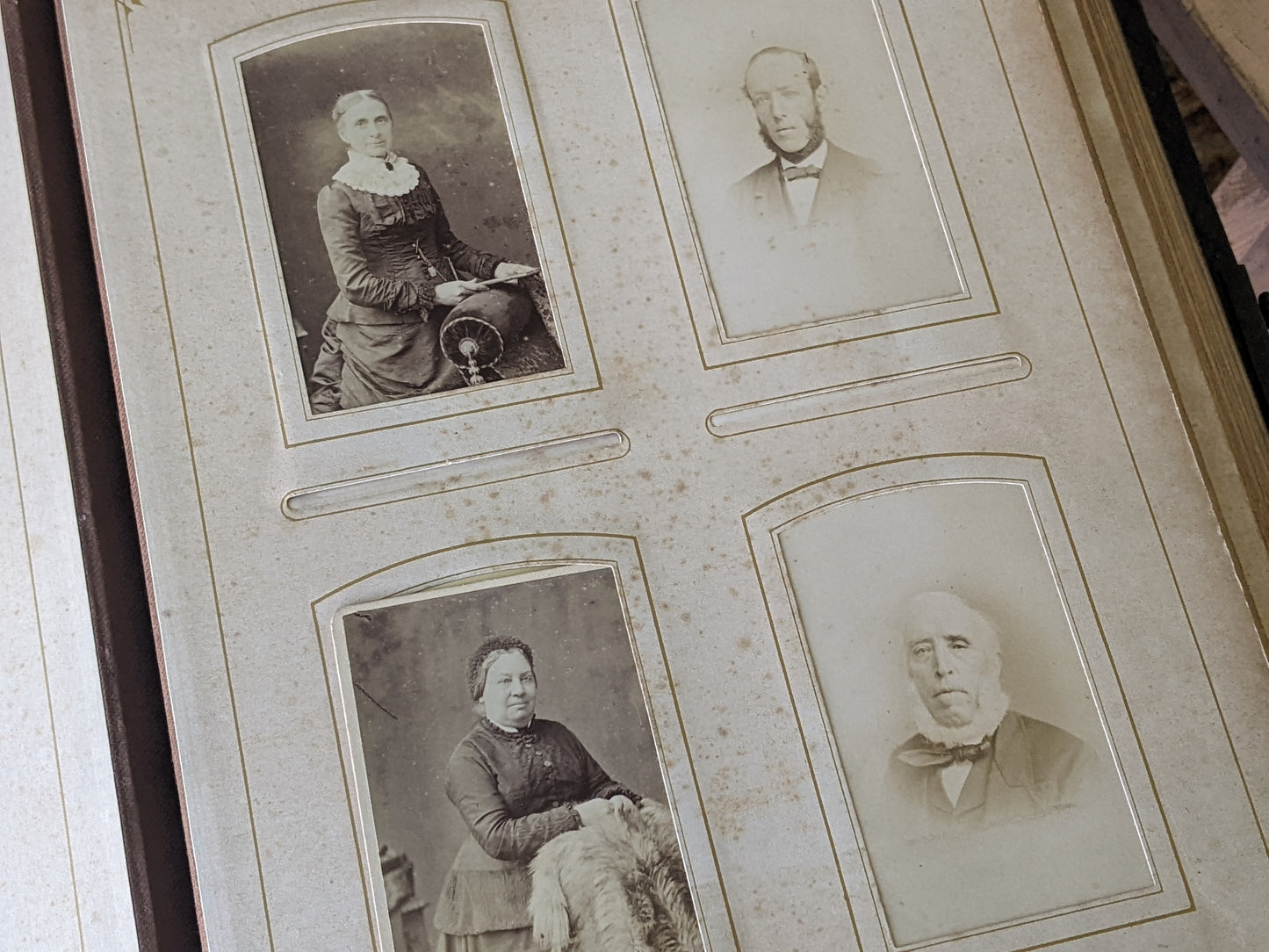 1800s Antique Family Photo Album Victorian Leather Original Photographs !! Amazing Historical Portraits Beautiful Reference Photography !!