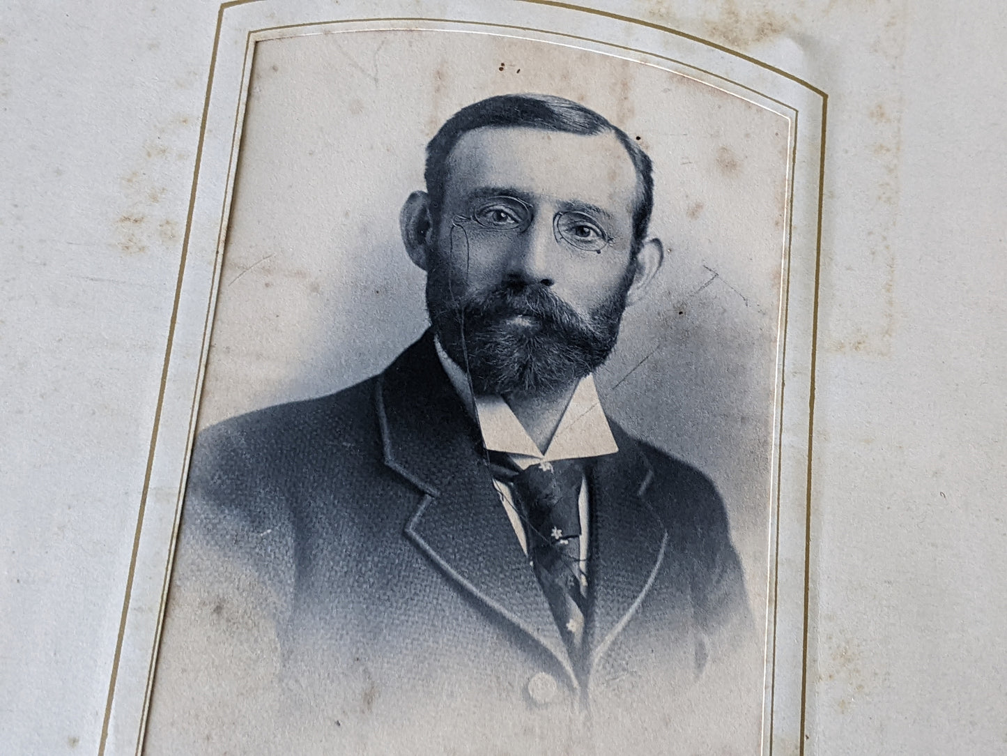 1800s Antique Family Photo Album Victorian Leather Original Photographs !! Amazing Historical Portraits Beautiful Reference Photography !!