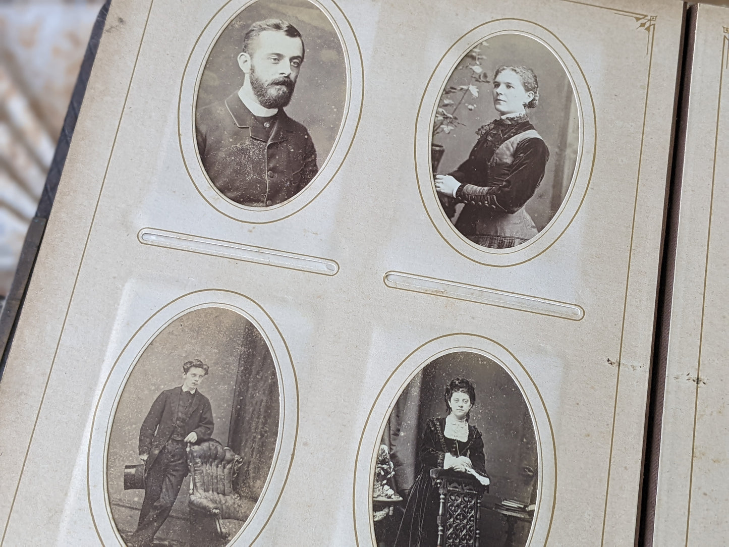 1800s Antique Family Photo Album Victorian Leather Original Photographs !! Amazing Historical Portraits Beautiful Reference Photography !!