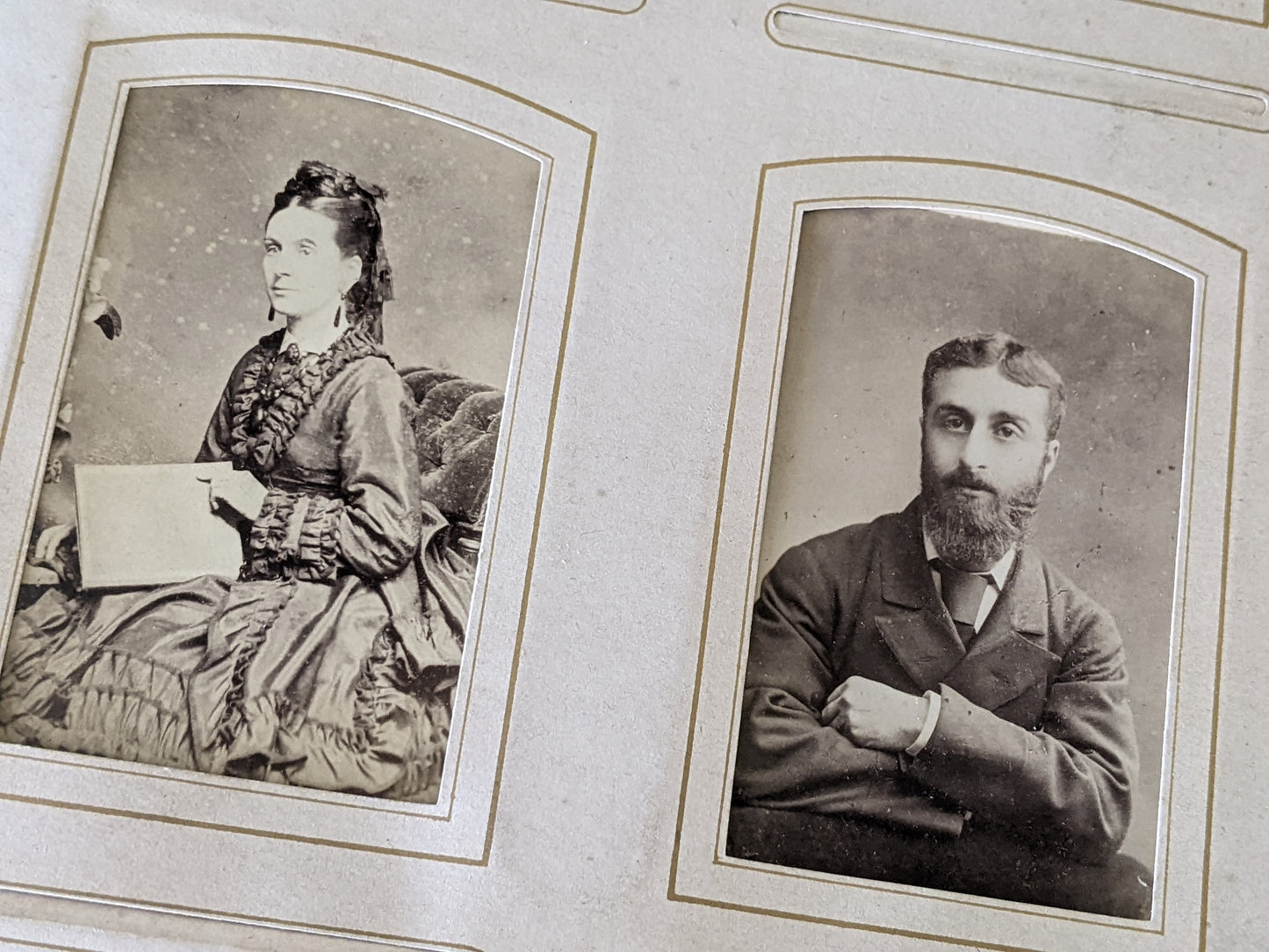 1800s Antique Family Photo Album Victorian Leather Original Photographs !! Amazing Historical Portraits Beautiful Reference Photography !!