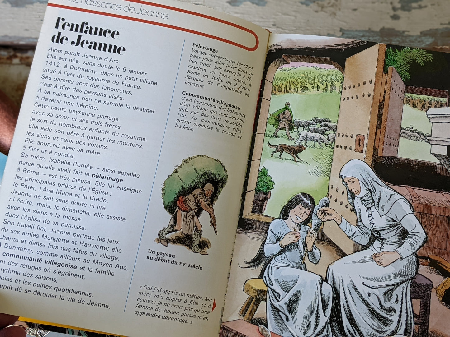 1979 Comic French Graphic Educational Novel Hard Cover Jeanne D'arc Histoire Juniors by Hachette #4
