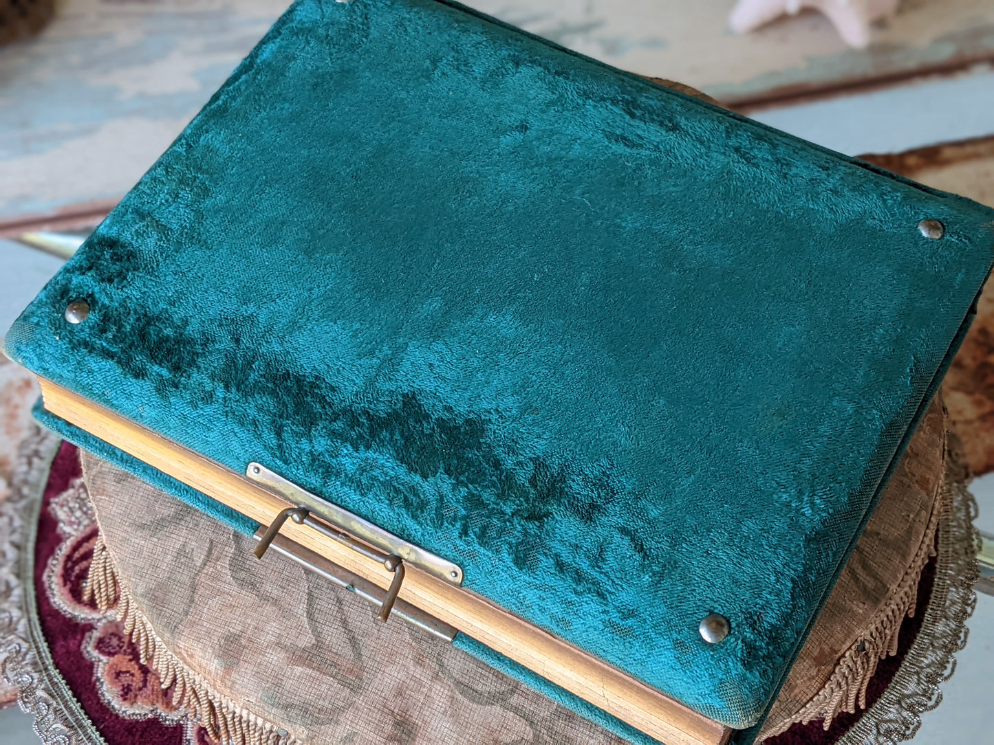 Antique Family Photo Album Teal Green Velvet Embossed Cover !! Historical Vintage Gifts !! Beautiful Gift Ideas !!