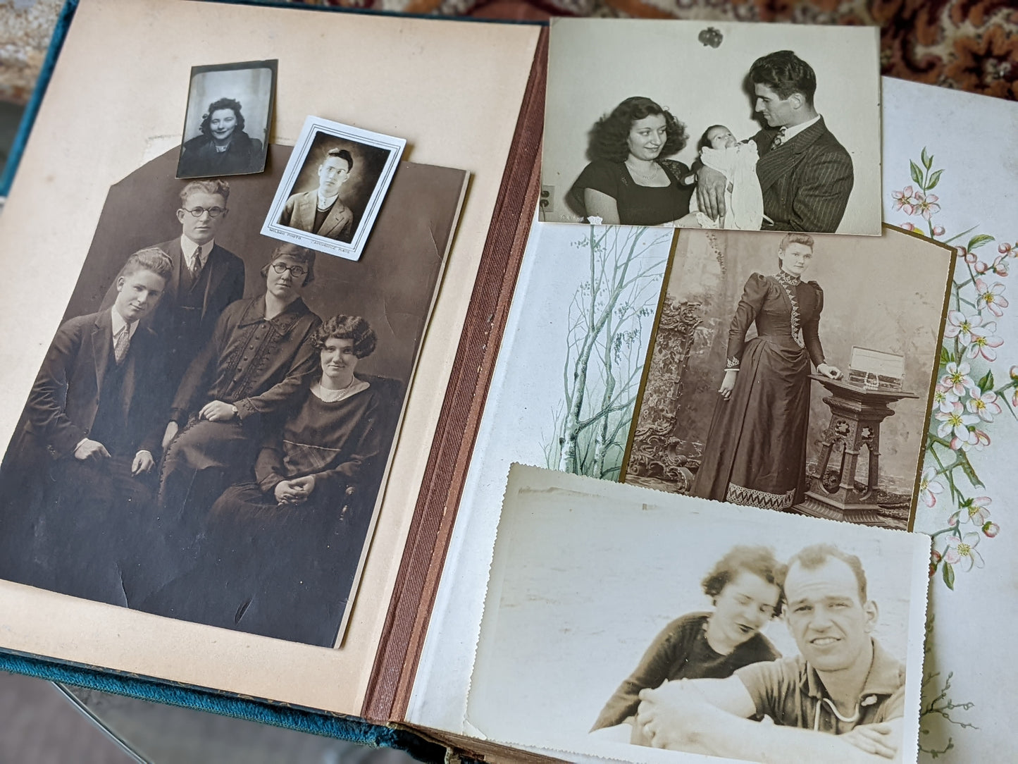 Antique Family Photo Album Teal Green Velvet Embossed Cover !! Historical Vintage Gifts !! Beautiful Gift Ideas !!