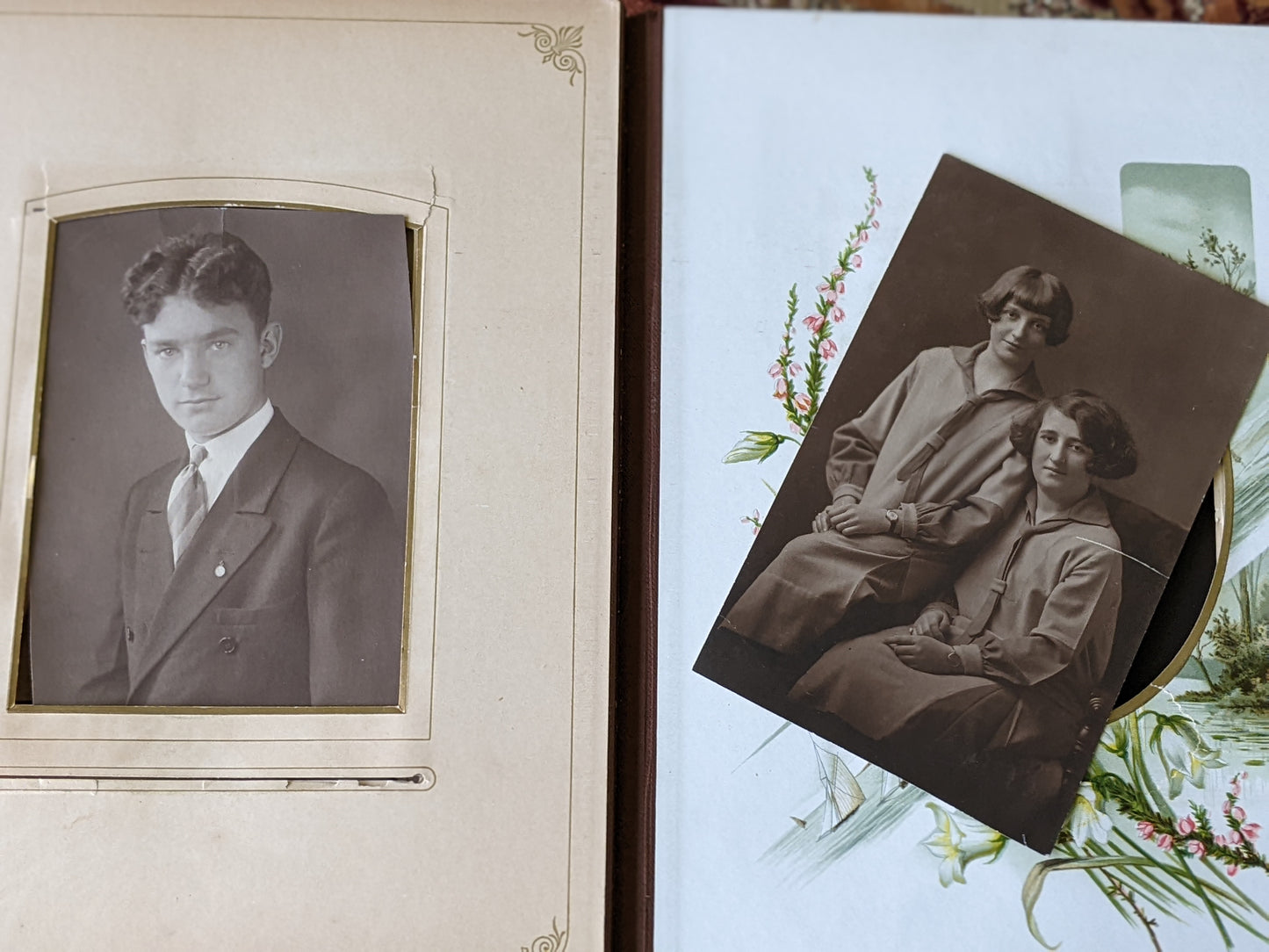 Antique Family Photo Album Teal Green Velvet Embossed Cover !! Historical Vintage Gifts !! Beautiful Gift Ideas !!