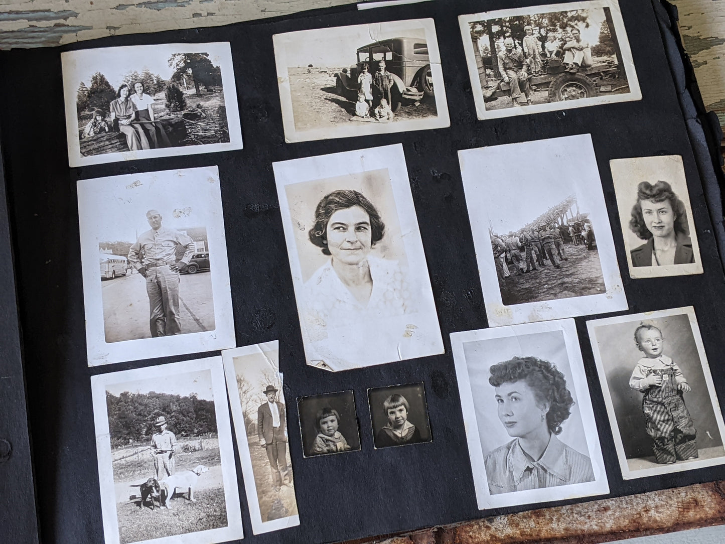 Vintage Photo Album w Over 200+ Photos of Family Leather Cover