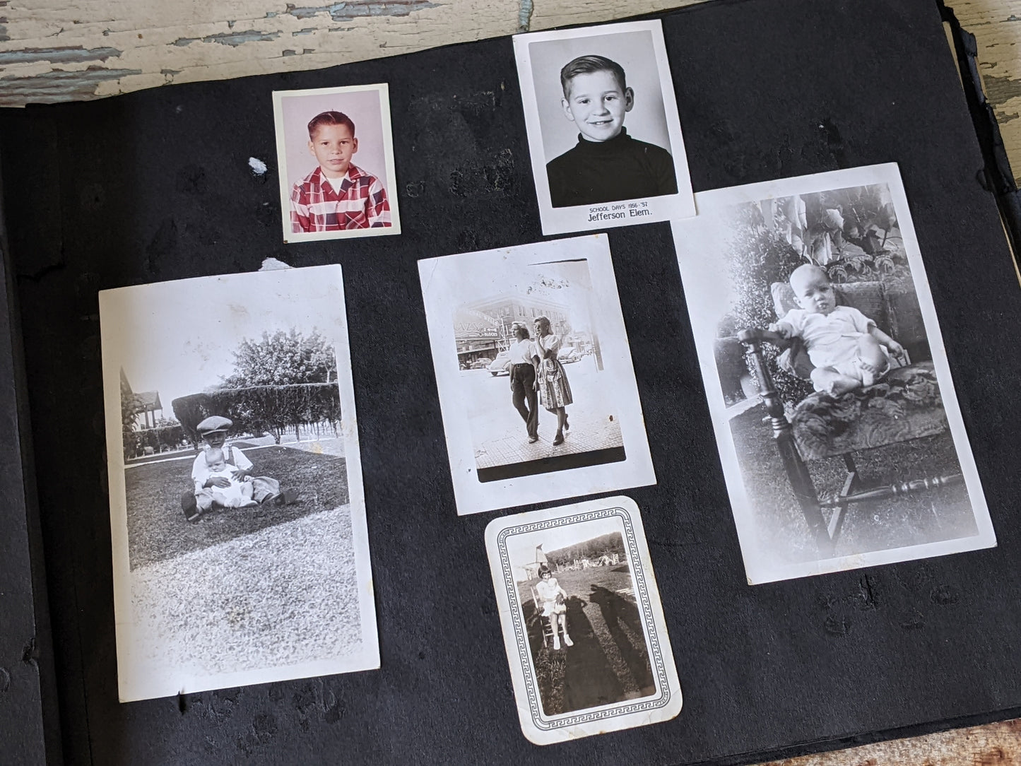 Vintage Photo Album w Over 200+ Photos of Family Leather Cover