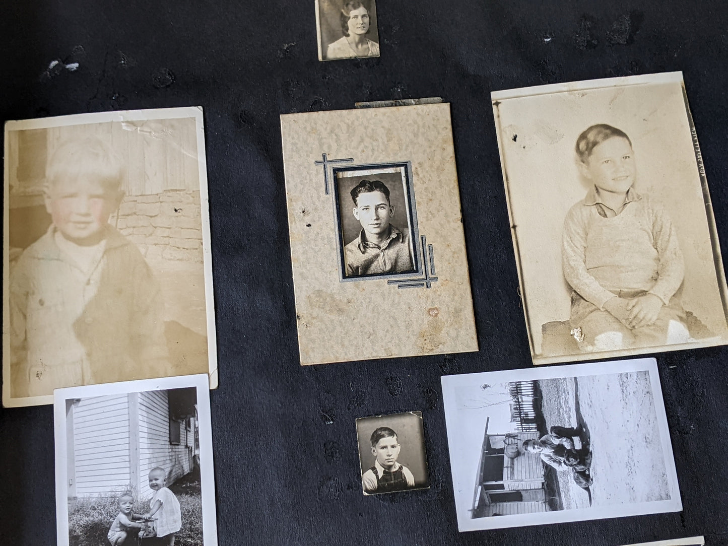 Vintage Photo Album w Over 200+ Photos of Family Leather Cover