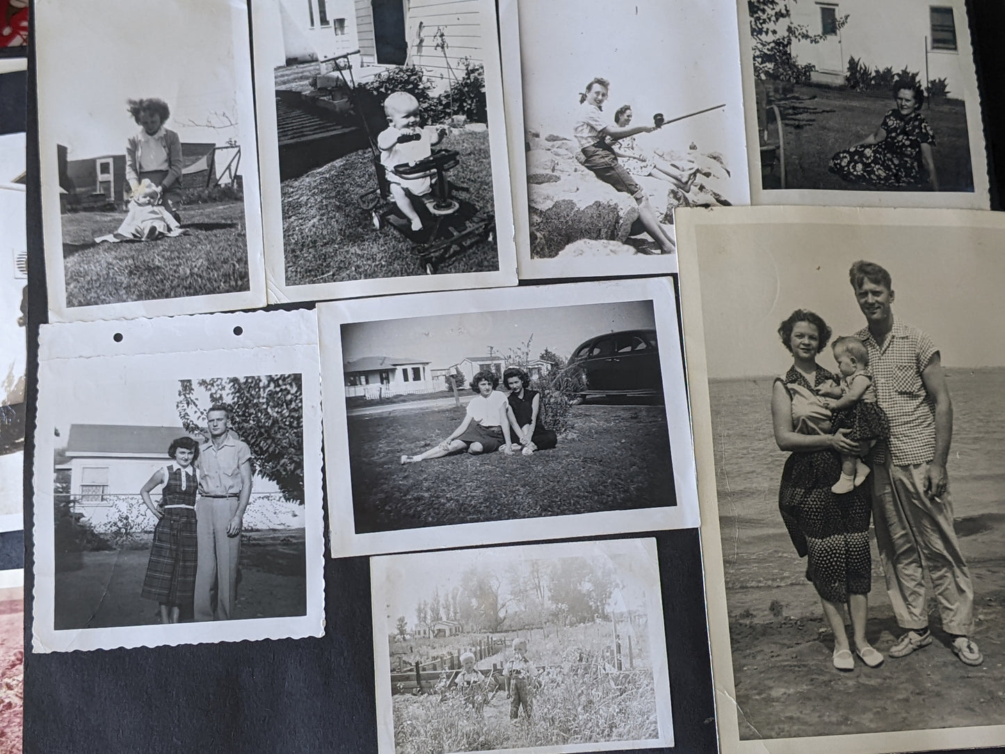 Vintage Photo Album w Over 200+ Photos of Family Leather Cover