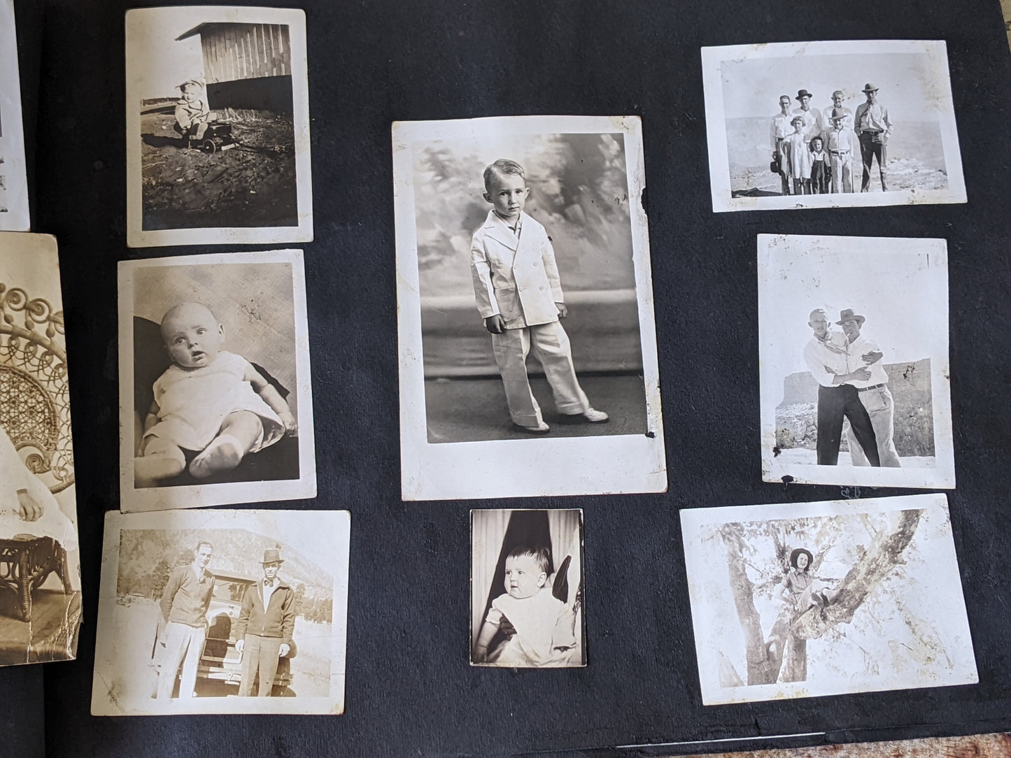 Vintage Photo Album w Over 200+ Photos of Family Leather Cover