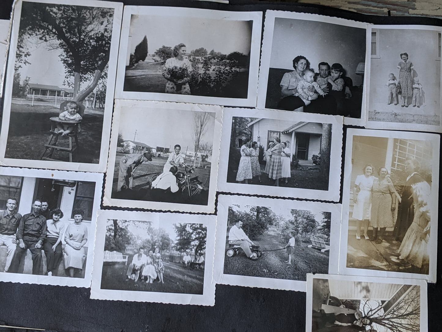 Vintage Photo Album w Over 200+ Photos of Family Leather Cover