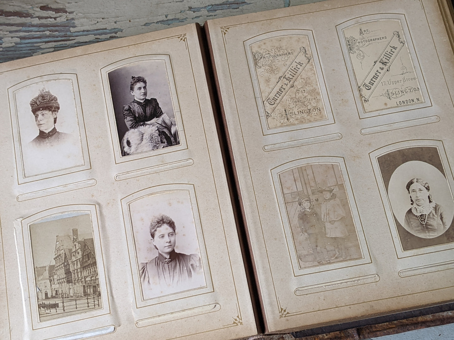 1800s Antique Family Photo Album Victorian Leather Original Photographs !! Amazing Historical Portraits Beautiful Reference Photography !!