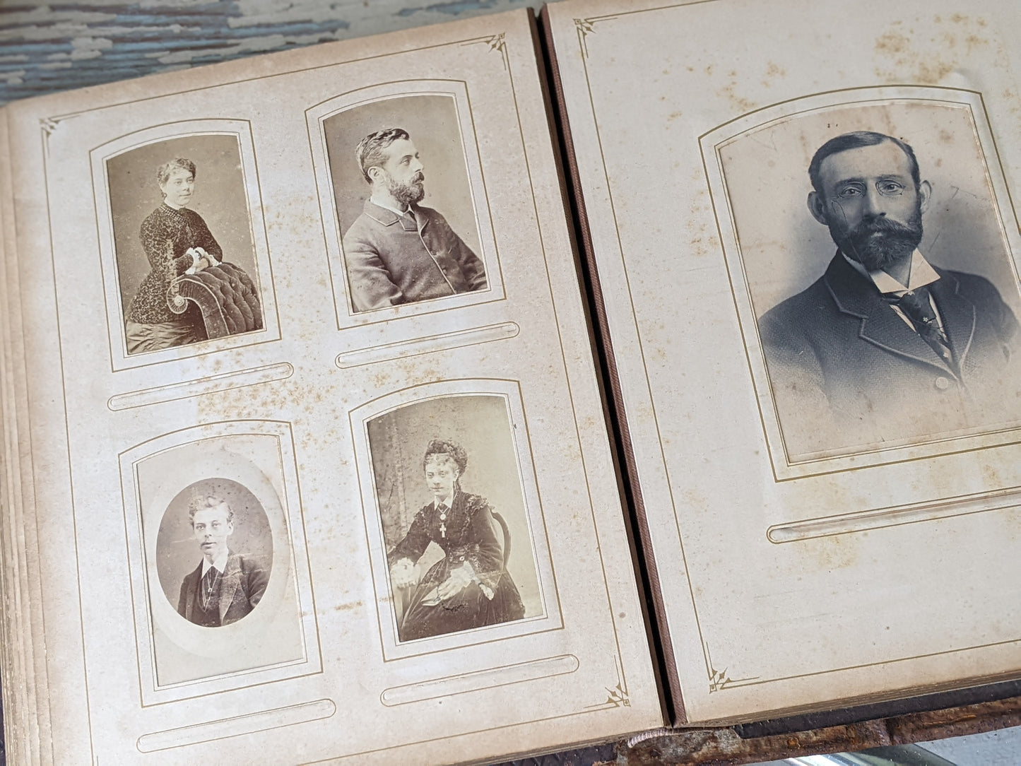 1800s Antique Family Photo Album Victorian Leather Original Photographs !! Amazing Historical Portraits Beautiful Reference Photography !!