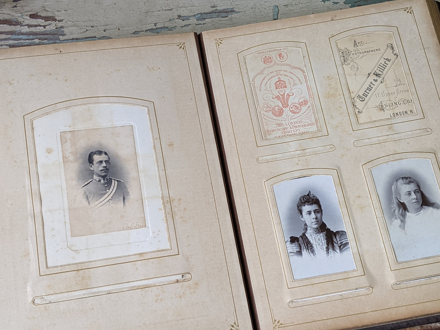1800s Antique Family Photo Album Victorian Leather Original Photographs !! Amazing Historical Portraits Beautiful Reference Photography !!