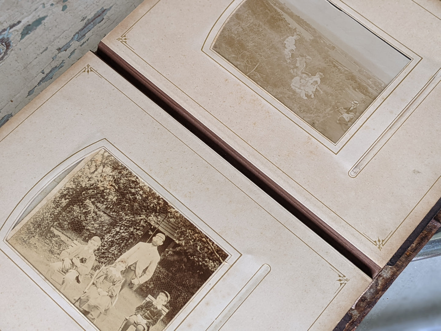 1800s Antique Family Photo Album Victorian Leather Original Photographs !! Amazing Historical Portraits Beautiful Reference Photography !!