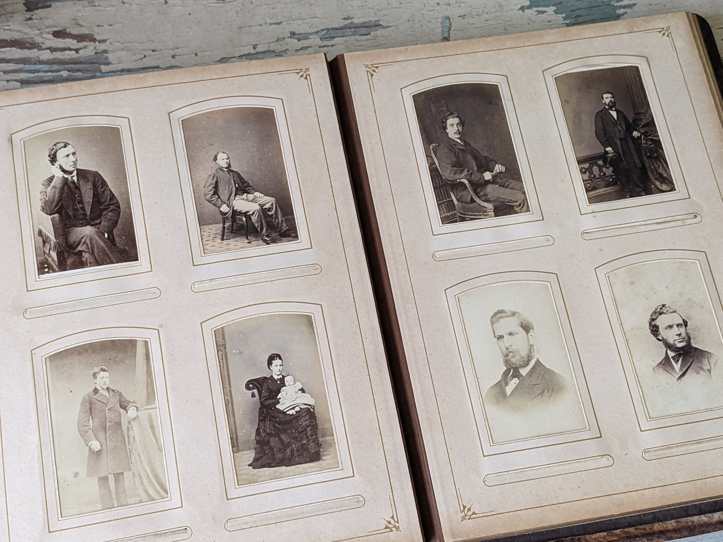 1800s Antique Family Photo Album Victorian Leather Original Photographs !! Amazing Historical Portraits Beautiful Reference Photography !!