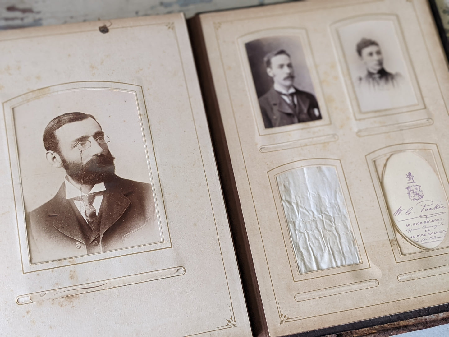 1800s Antique Family Photo Album Victorian Leather Original Photographs !! Amazing Historical Portraits Beautiful Reference Photography !!