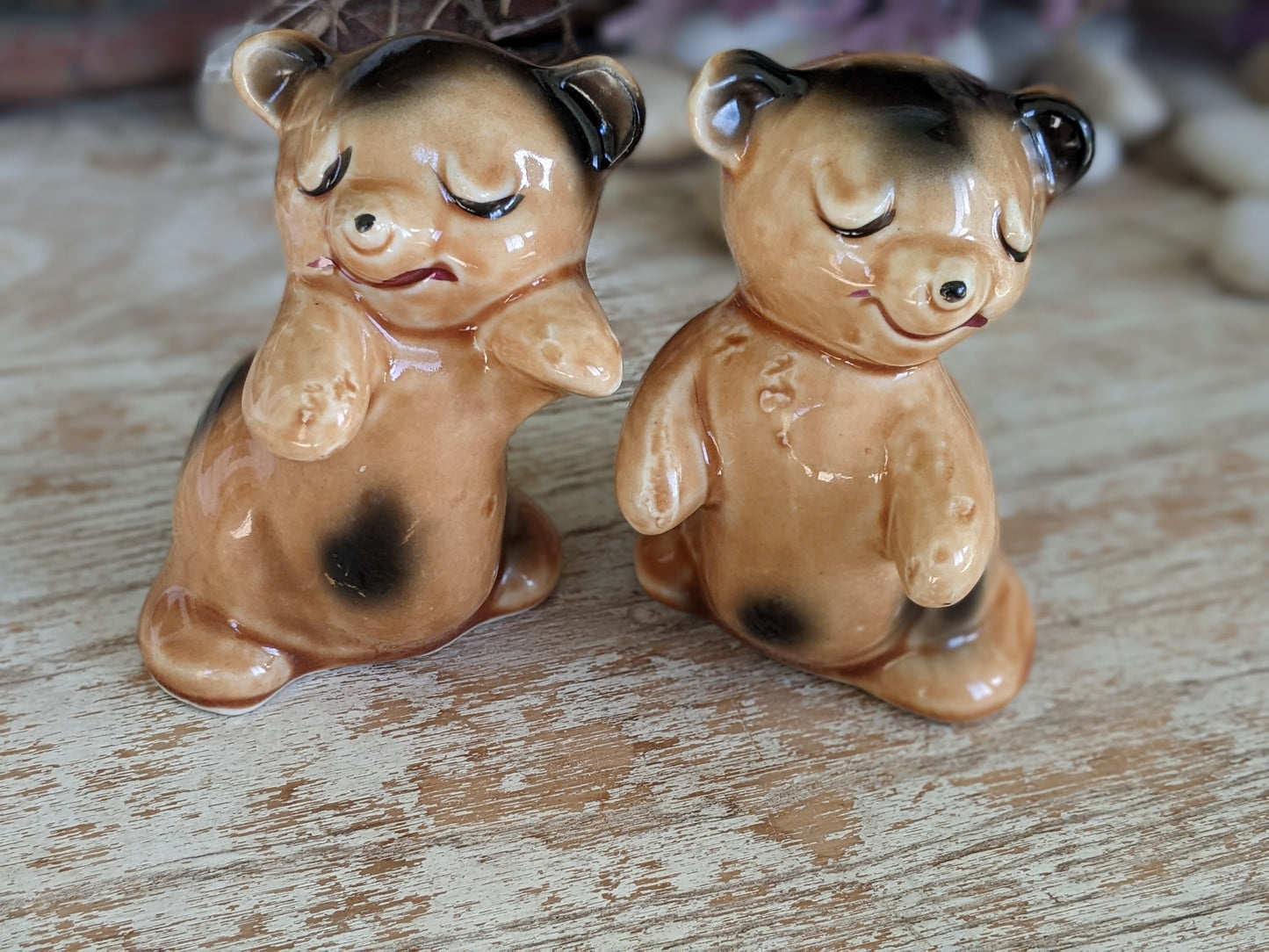 1940s Salt & Pepper Shakers by Ruth Van Tellingen Bengen Hugging Bears !! Adorable Vintage Gifts !!