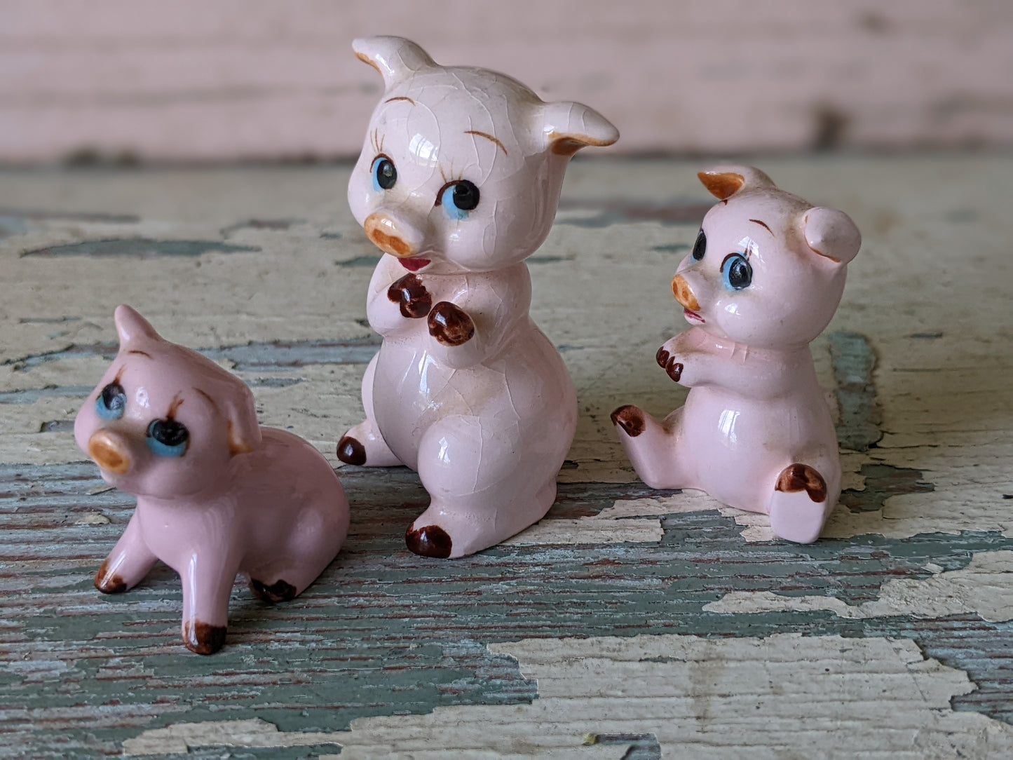 1950s !! Rare Bone China Set Playful Pigs Trio Japan Boxing Fighting Kitsch Family !! Adorable Vintage Gifts !!