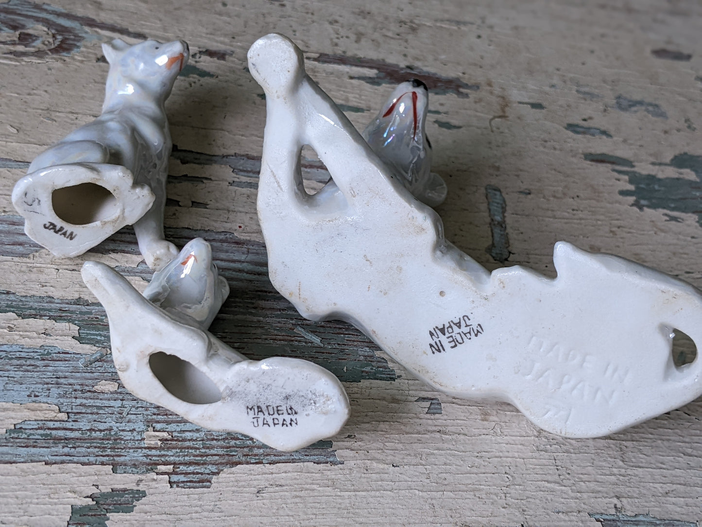 1950s Lusterware Dogs Peral Essence Shepard Hounds Set of 3 Figurines !! Adorable Vintage Gifts !!
