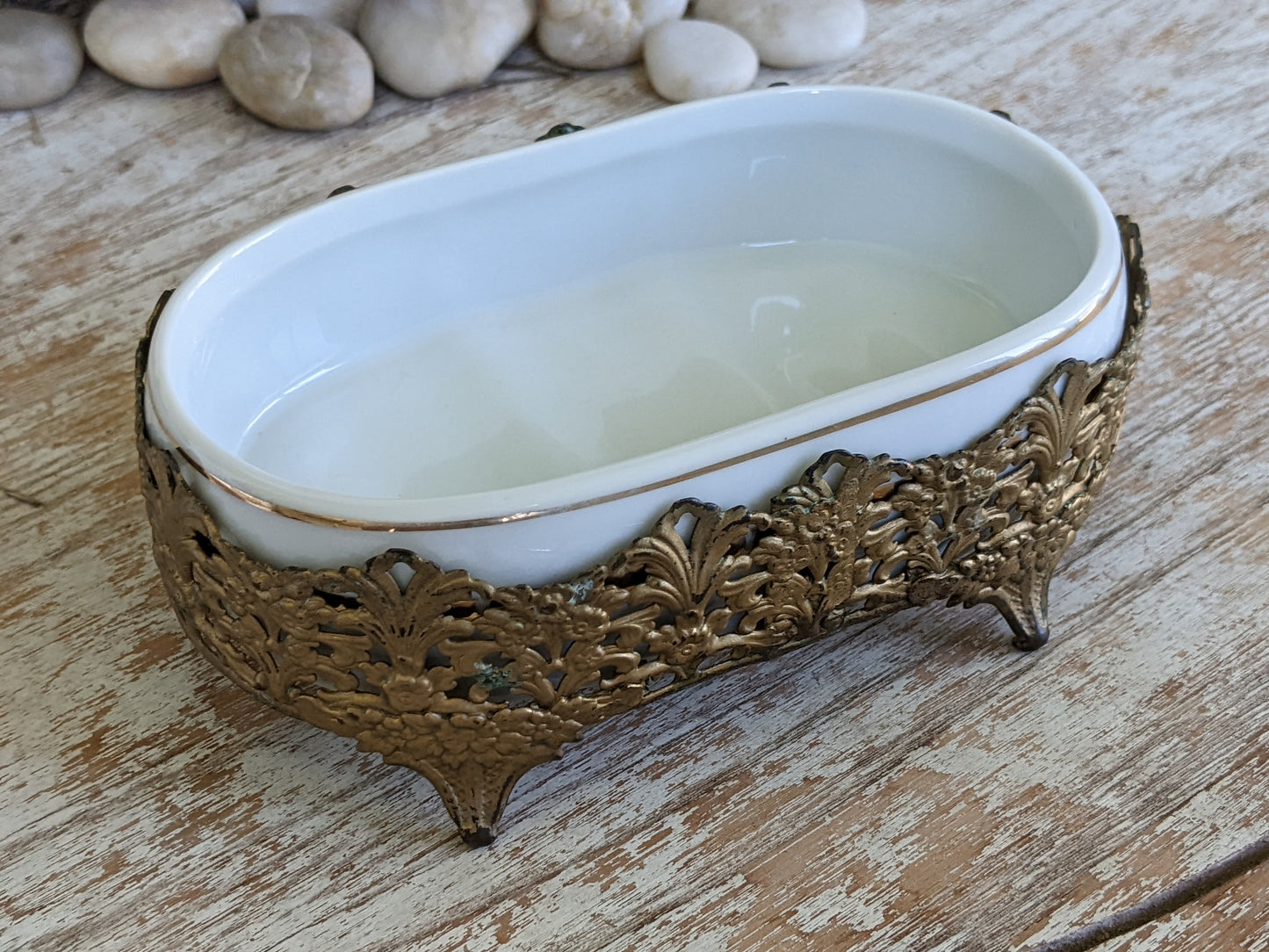 Vintage Soap Dish Holder Retro Porcelain Gold Finish Metal Footed Shell Bathroom Display Tray !! Vintage Decor Personal Spa !!