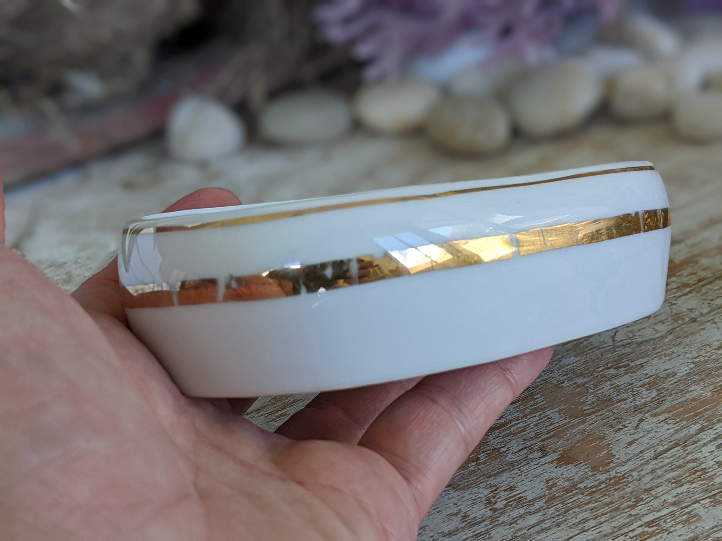 Vintage Soap Dish Holder Retro Porcelain Gold Finish Metal Footed Shell Bathroom Display Tray !! Vintage Decor Personal Spa !!