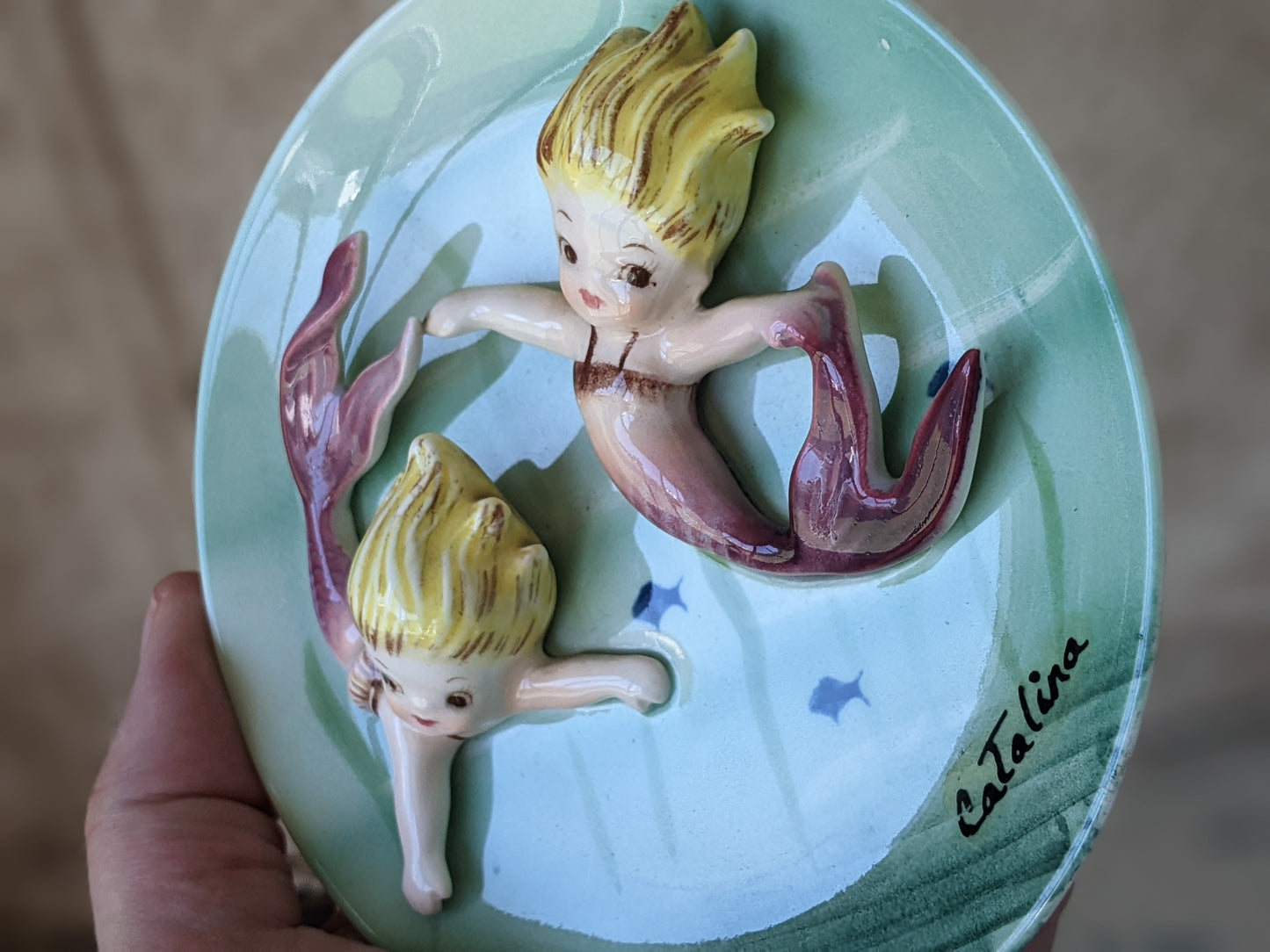 1950s !! Ultra-Rare !! Norcrest Catalina Souvenir Mermaids Kitsch Kitschy Plate Wall Dish Sculpted !! Amazing Vintage Gifts !!