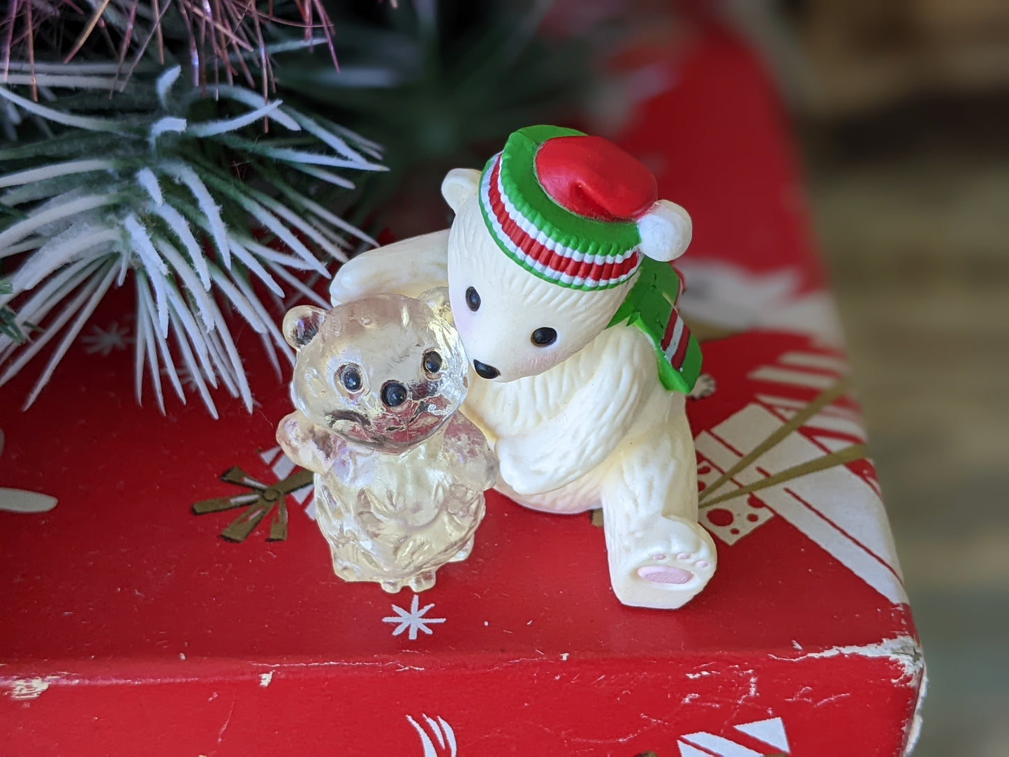 1987 Polar Bear Merry Miniature by Hallmark Christmas Holiday Collectibles !! Retro Holiday Gifts !!