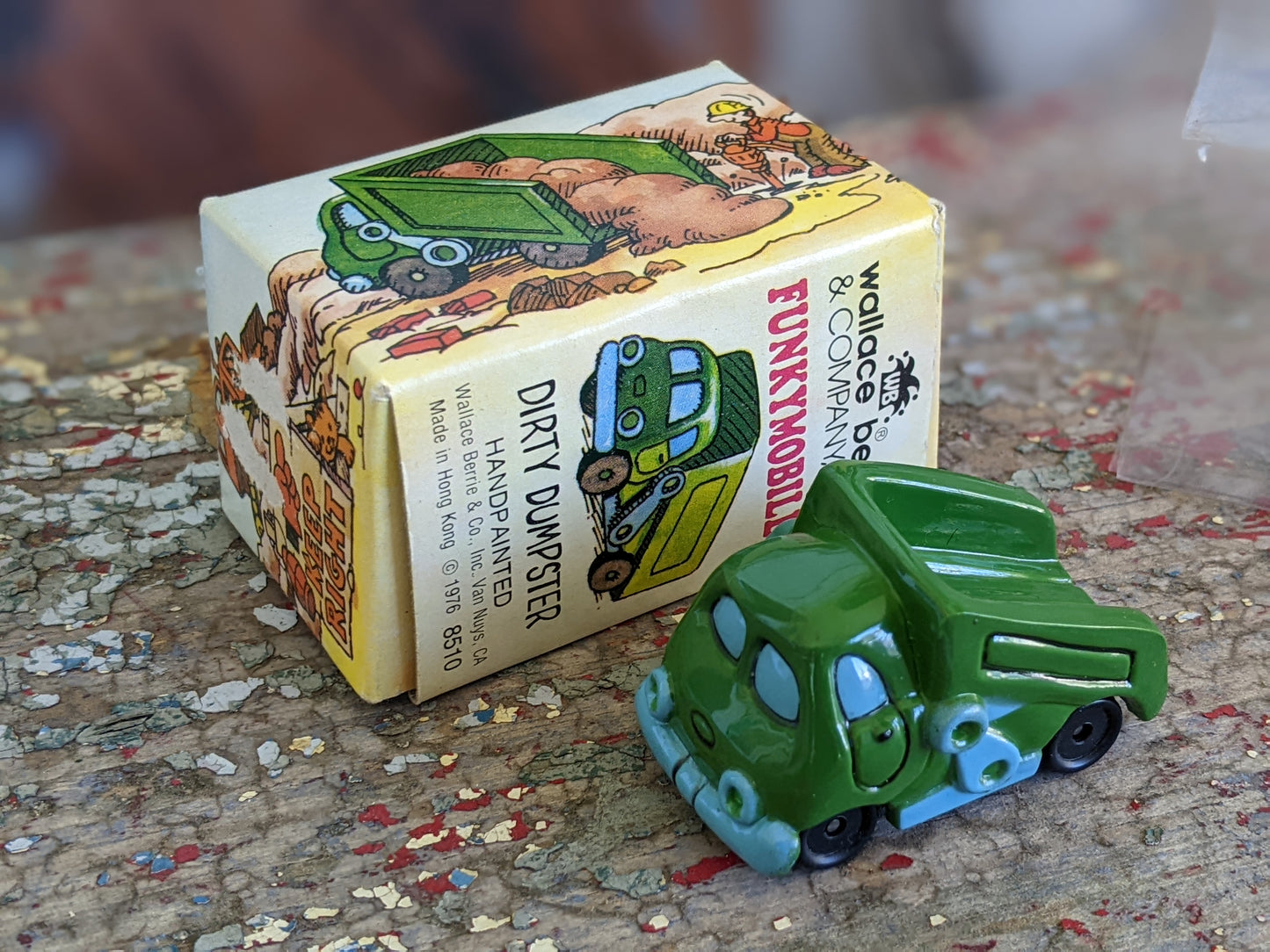 1976 Funkymobiles Dirty Dumpster by Wallace Berrie NIP NOS !! Amazing Retro Memories !! Rare Vintage Gifts !!
