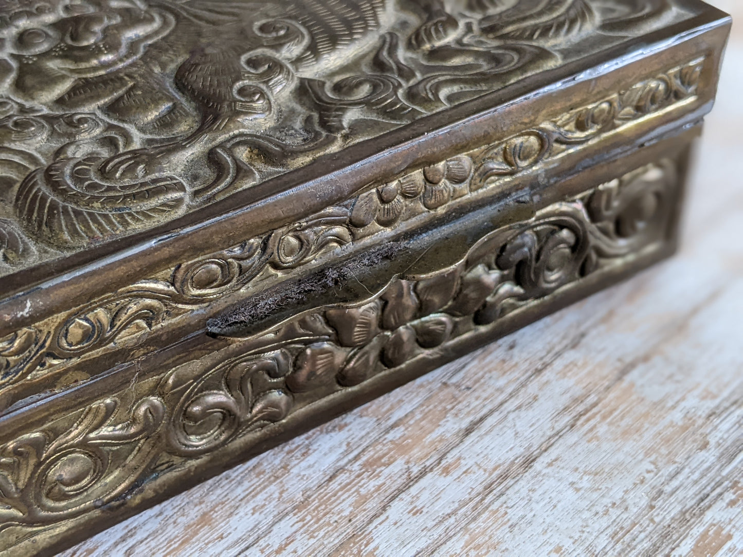 VIntage Chinese Foo Embossed Relief Cedar Box Trinket Cigarette Brass Finish !! Awesome Vintage Gifts !! Unique Gift Ideas !!