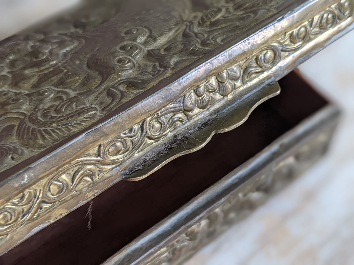 VIntage Chinese Foo Embossed Relief Cedar Box Trinket Cigarette Brass Finish !! Awesome Vintage Gifts !! Unique Gift Ideas !!