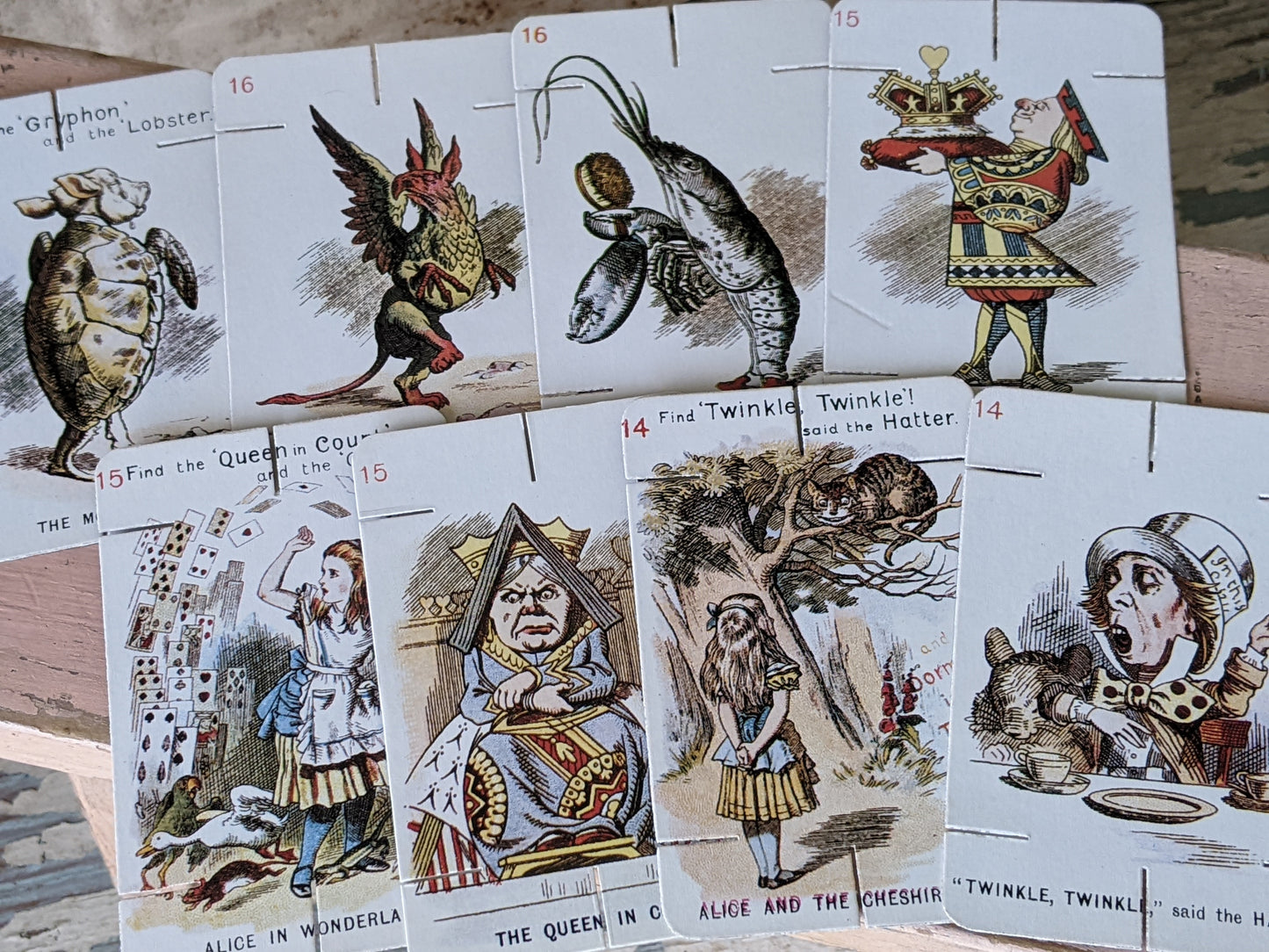 1970s Alice In Wonderland !! Complete !! Notched Construction Card Set !! Amazing Vintage Gifts !! Nostalgia Retro Gift Ideas !!