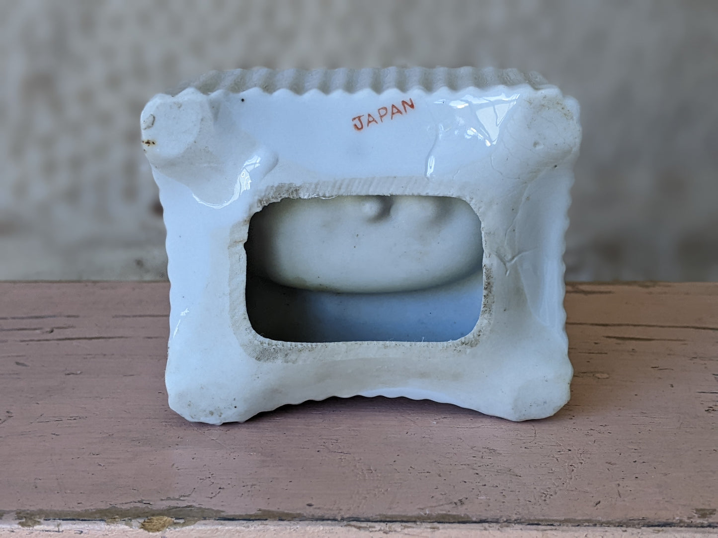 1950s Dachshund Charming Ashtray !! Rare !! Hand-Painted Porcelain Japan !! Awesome Unusual Gifts !! Retro Style Gift Ideas !!