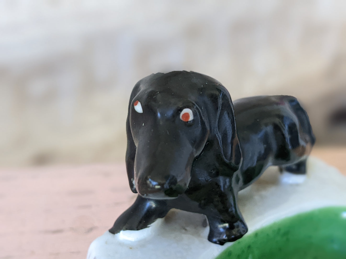 1950s Dachshund Charming Ashtray !! Rare !! Hand-Painted Porcelain Japan !! Awesome Unusual Gifts !! Retro Style Gift Ideas !!