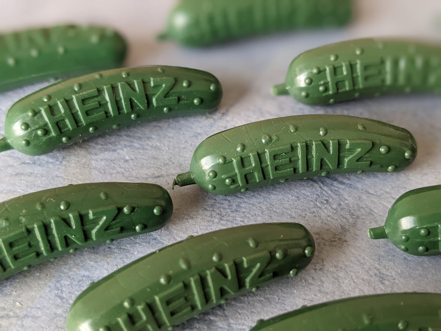1950s Original Heinz Pickle Pin Set of 12 Advertising Miniature Green Dill Tiny Food Foodie Jewelry !! Vintage Novelty Gifts !!