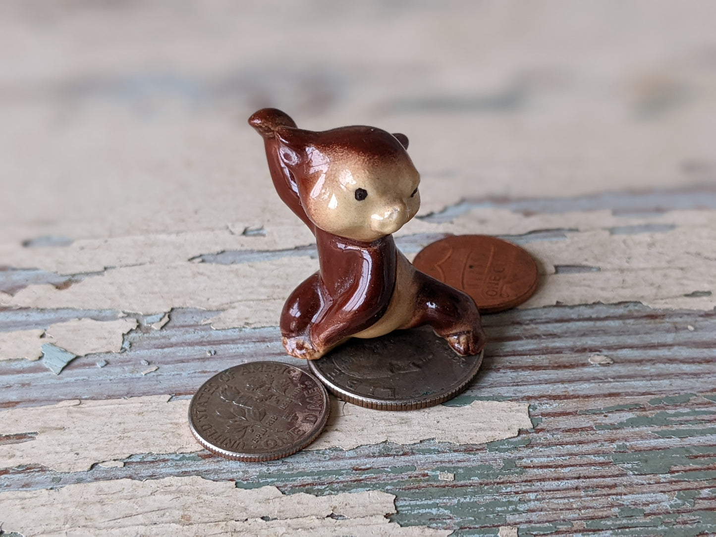 Vintage 1970s Hagen Renaker Mini Angry Bear Cub Porcelain Miniature !! Retro Gifts !! Very Nice Condition !!