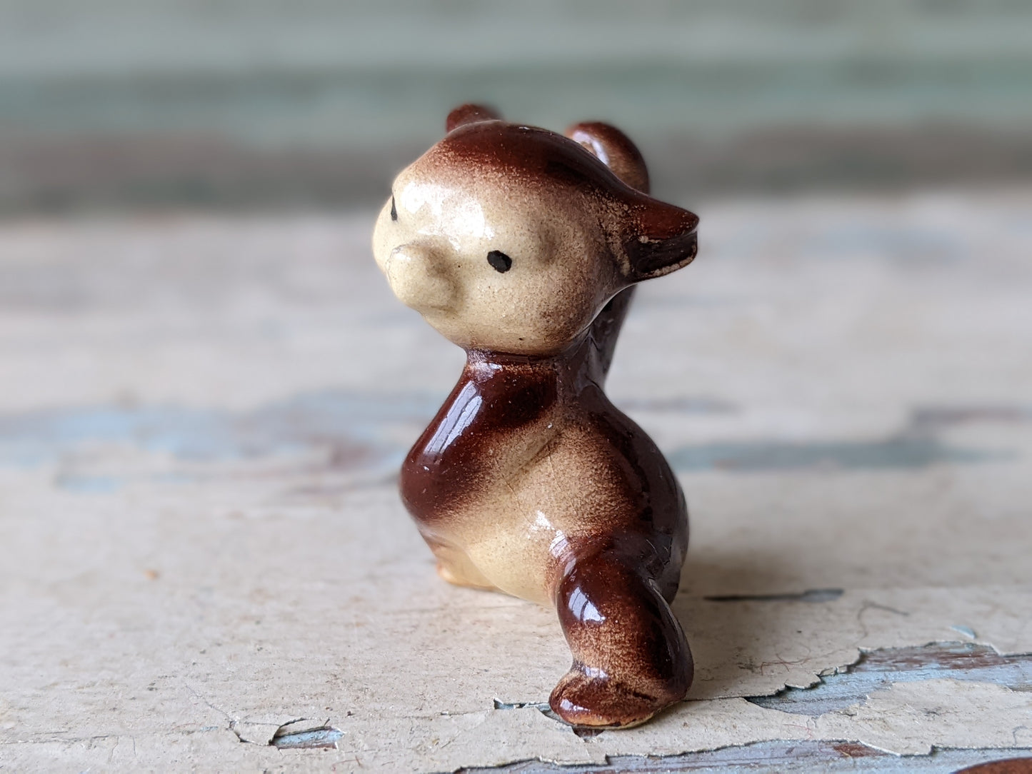 Vintage 1970s Hagen Renaker Mini Angry Bear Cub Porcelain Miniature !! Retro Gifts !! Very Nice Condition !!