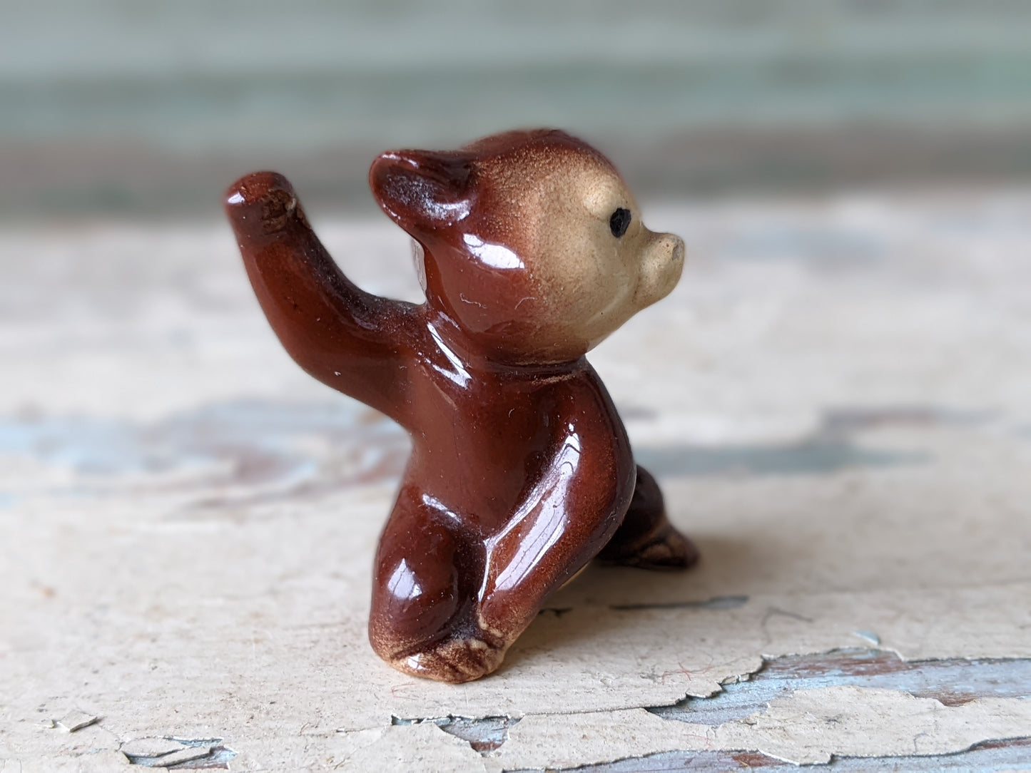 Vintage 1970s Hagen Renaker Mini Angry Bear Cub Porcelain Miniature !! Retro Gifts !! Very Nice Condition !!