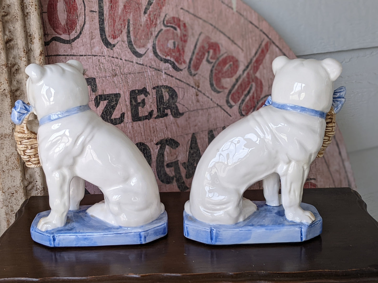 1960s Fitz & Floyd Bulldog Puppies Bookends Porcelain Rare Design in Slightly Damaged Condition !! A Perfect Vintage Gift !!!
