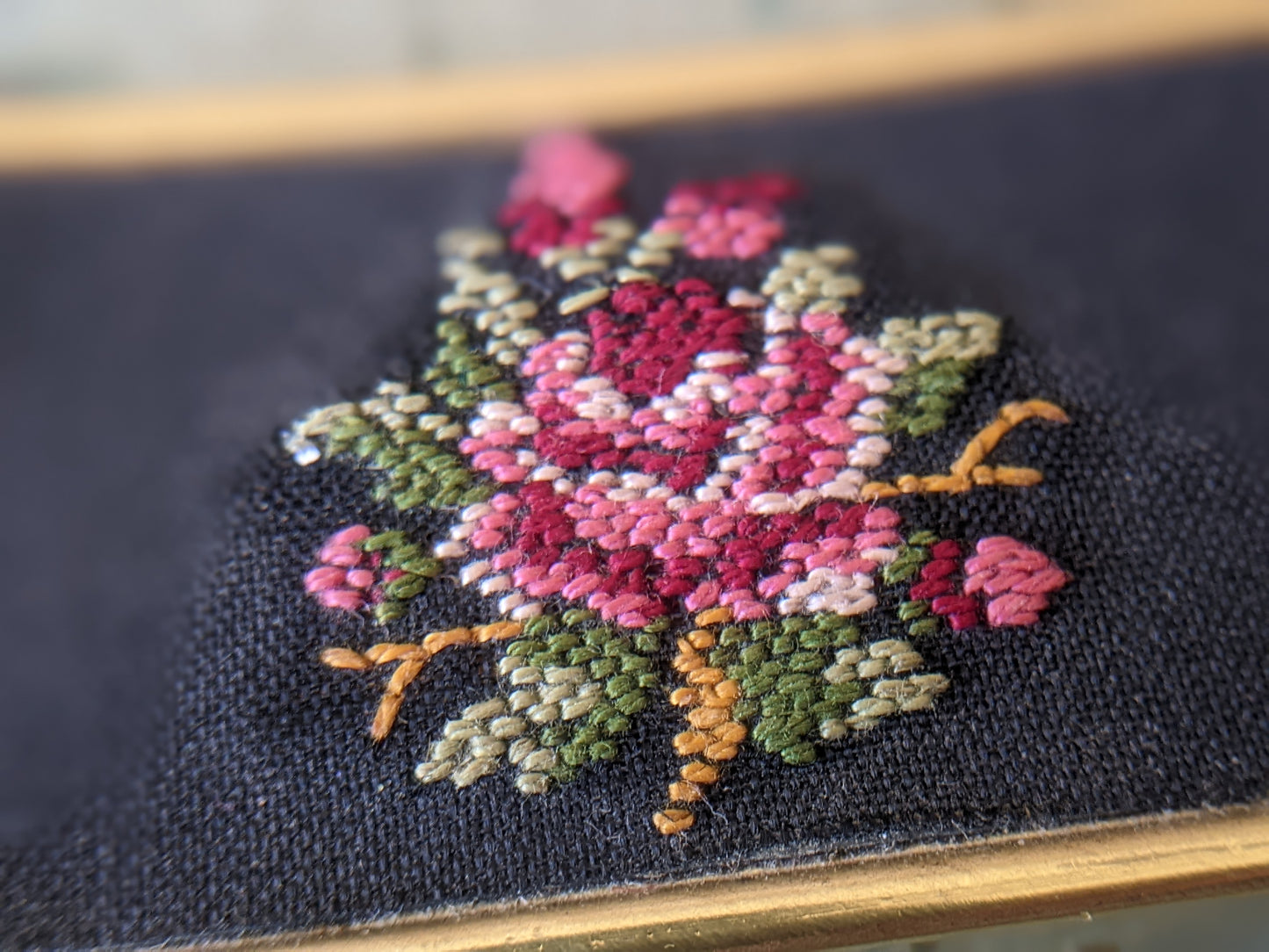1960s Austrian Needlepoint Pill Bar Box !! Joyful & Handmade Collectible Vintage Gifts !!