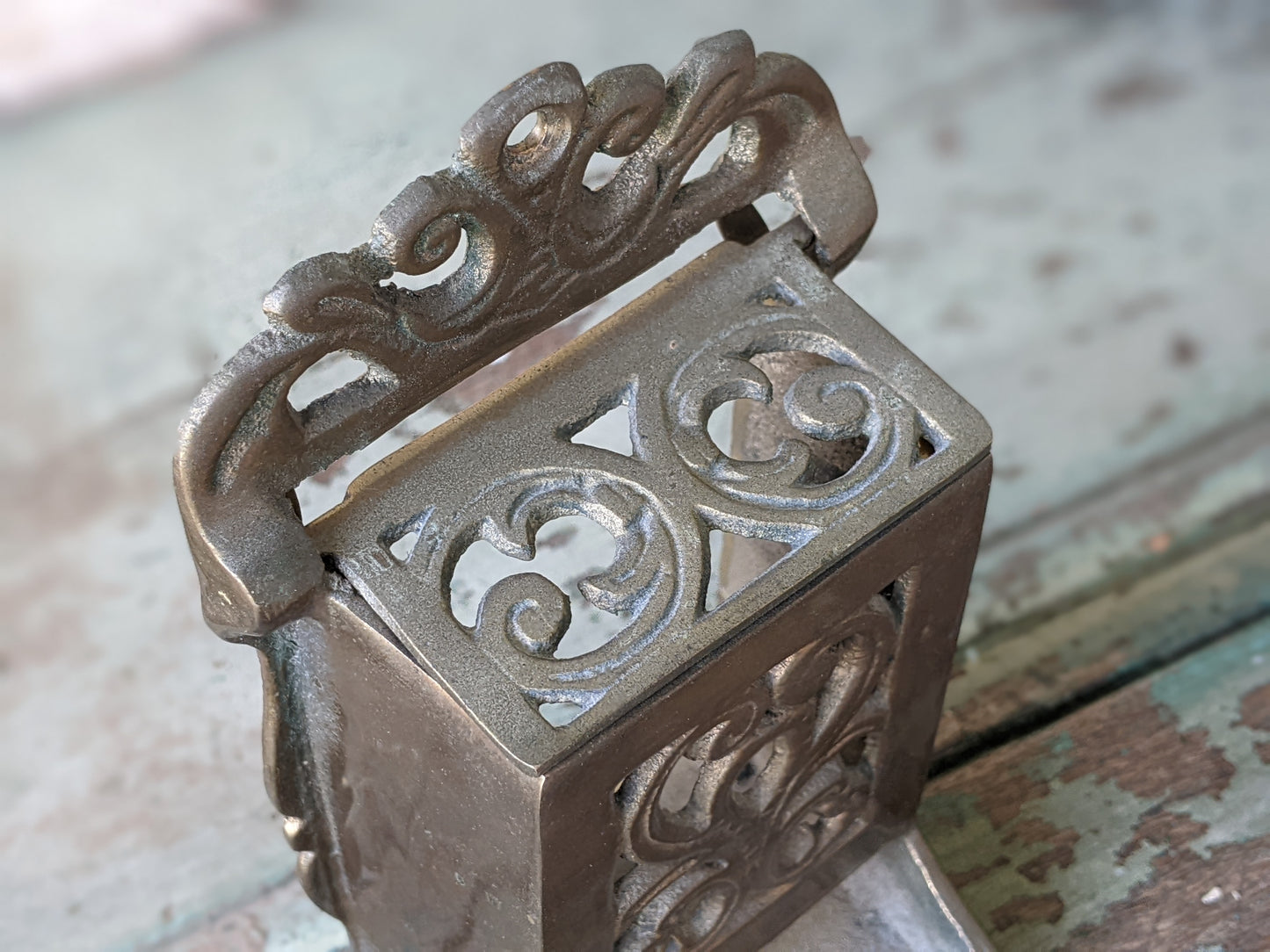 1950s Solid Brass Matchbox Holder Wall Mounted Hollywood Regency !! Brilliant Regal Vintage Gifts & Collectibles