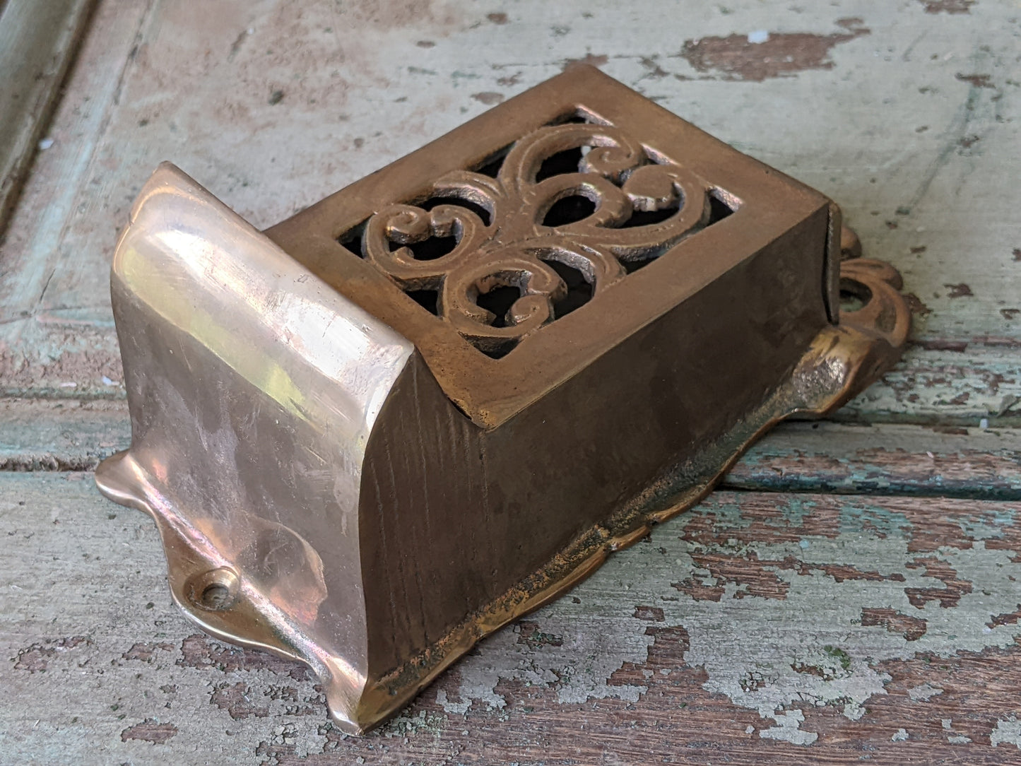 1950s Solid Brass Matchbox Holder Wall Mounted Hollywood Regency !! Brilliant Regal Vintage Gifts & Collectibles
