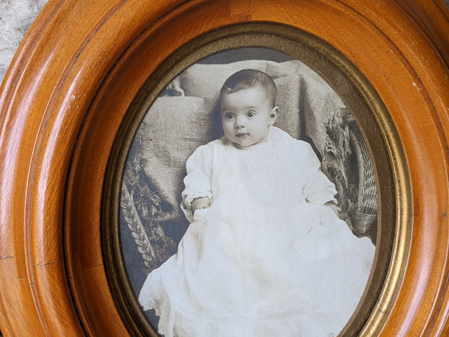Vintage Matching Wood Picture Frames Oval with Adorable Infant Cabinet Cards !! Awesome Vintage Gifts & Collectibles