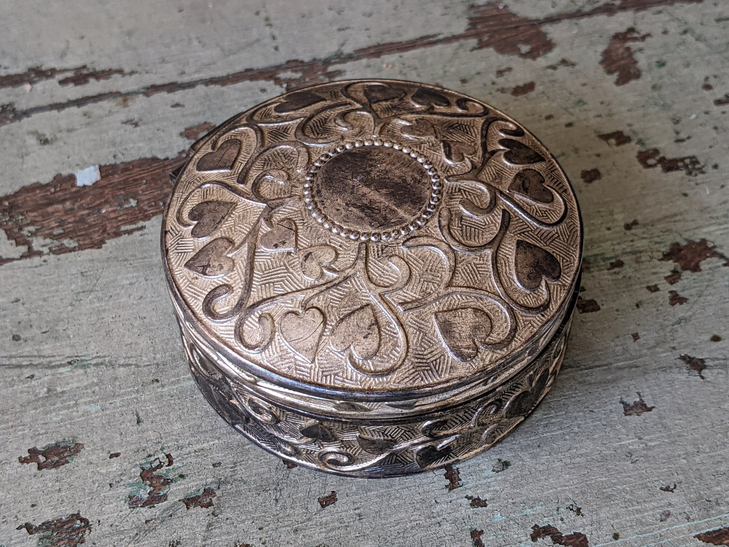 1950s Spades Round Trinket Box w Plumb Cherry Red Velvet Silver Brushed Nickel Finish !! Made In Japan !! Awesome Vintage Gift !!