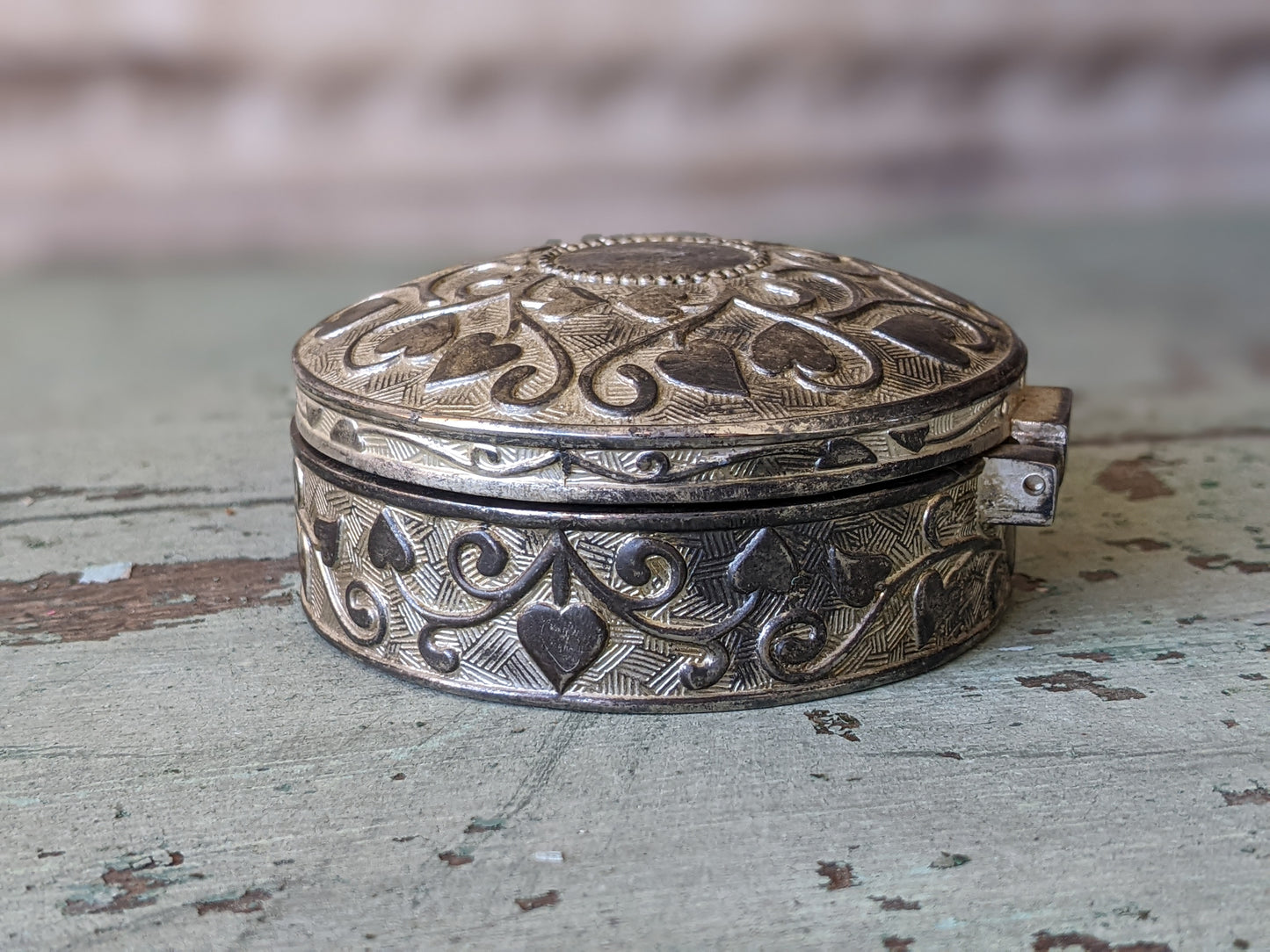 1950s Spades Round Trinket Box w Plumb Cherry Red Velvet Silver Brushed Nickel Finish !! Made In Japan !! Awesome Vintage Gift !!
