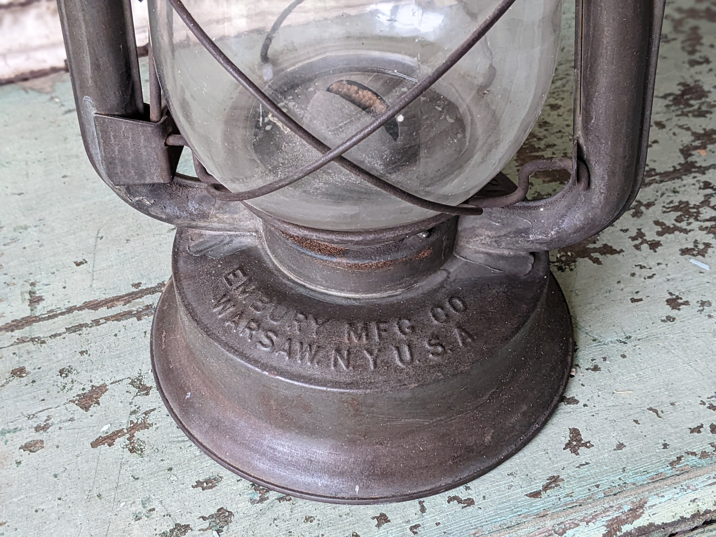 1930s Supreme No.160 Kerosine Lantern By Embury MFG Co Warsaw, NY. Rusty Gold American History !! Beautiful Antique Gifts & Decor Projects