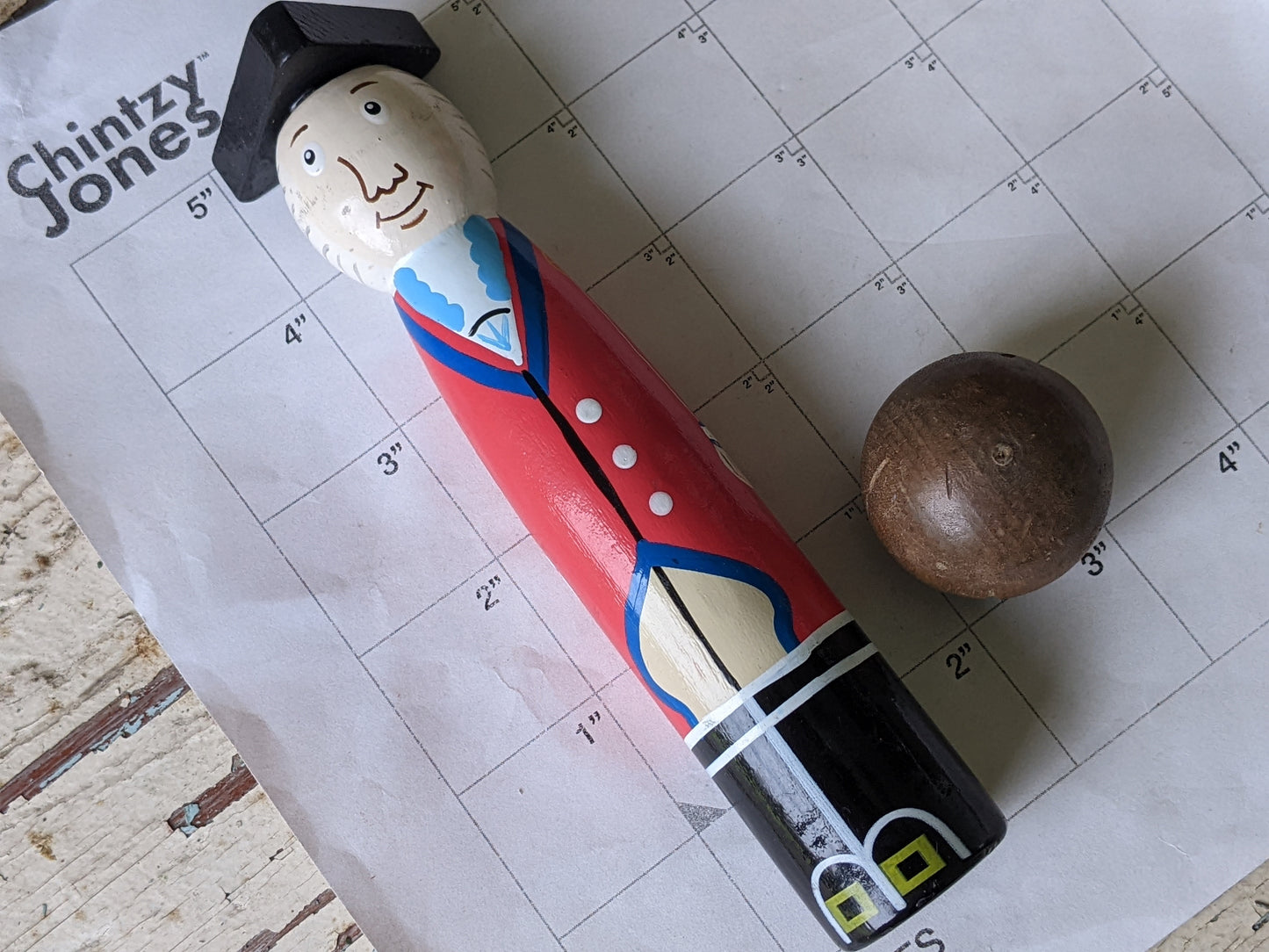 Vintage Wooden Bowling Set Colonial Williamsburg Redcoats Revolution 6 pcs Ball !! Joyful Vintage Souvenir Gifts & Collectibles