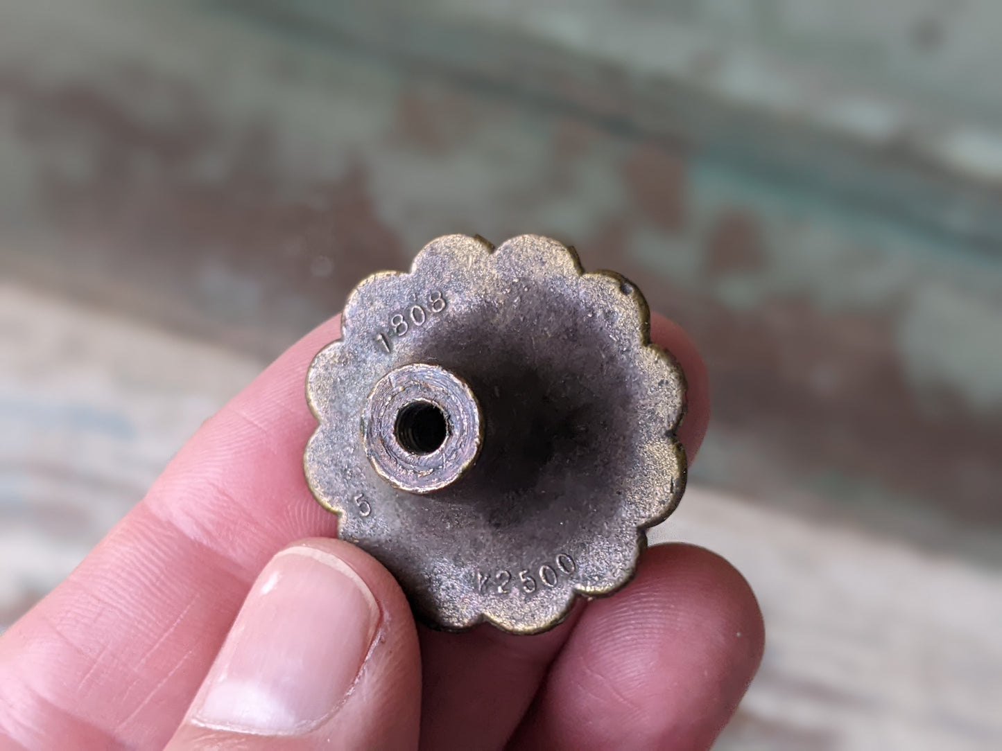 1960s Flower Daisy Cabinet Drawer Pull Brass Finish With Mounting Plate No.1808 K2500 !! Rare Vintage Hardware & Restoration Gifts