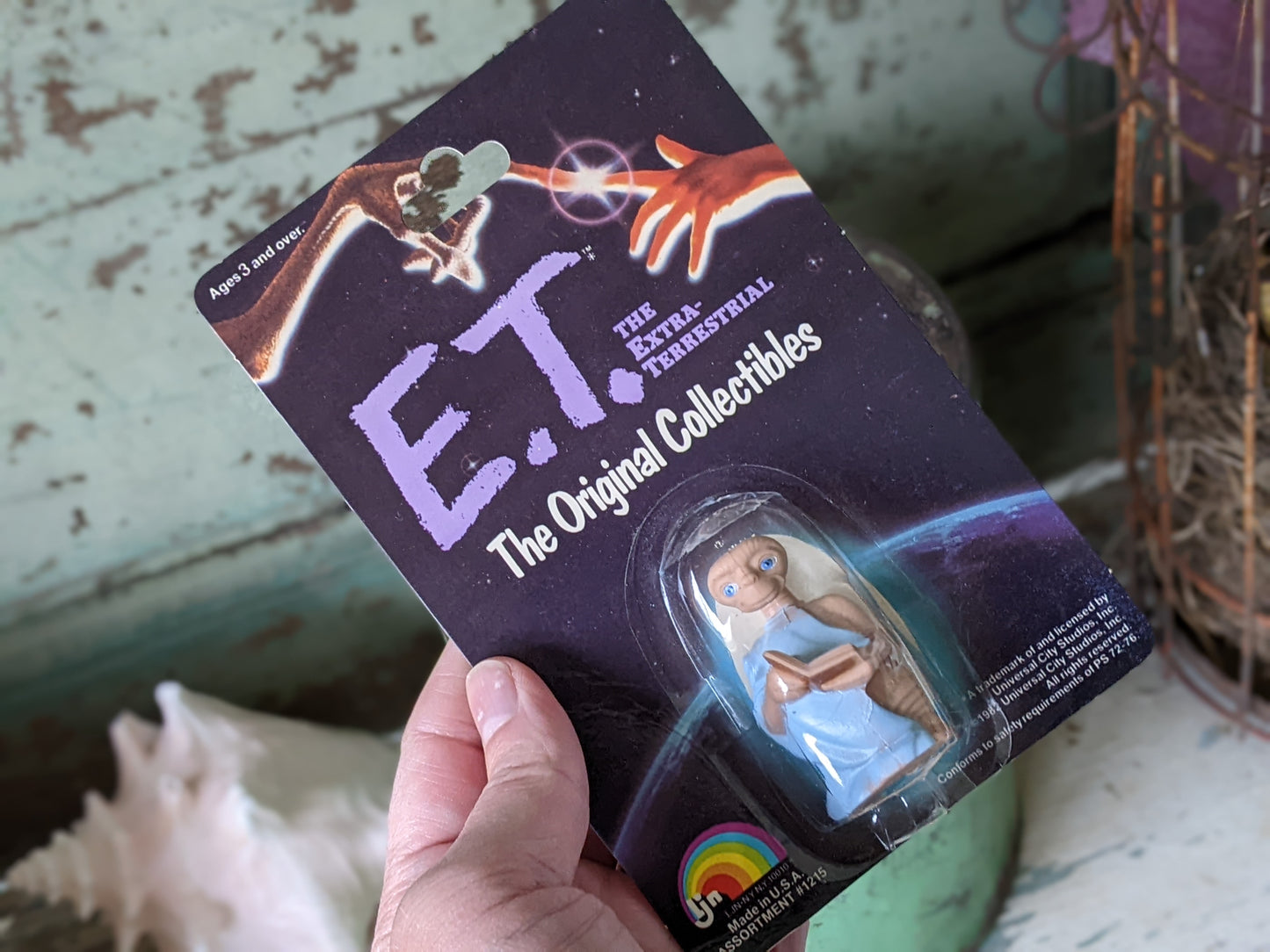 1982 E.T. Original Collectibles Collection **Blue Blanket with Book **New Old Stock