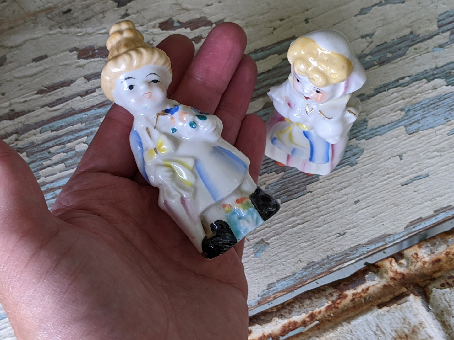 1950s Colonial Victorian Figurines Japan Souvenir **Excellent Condition